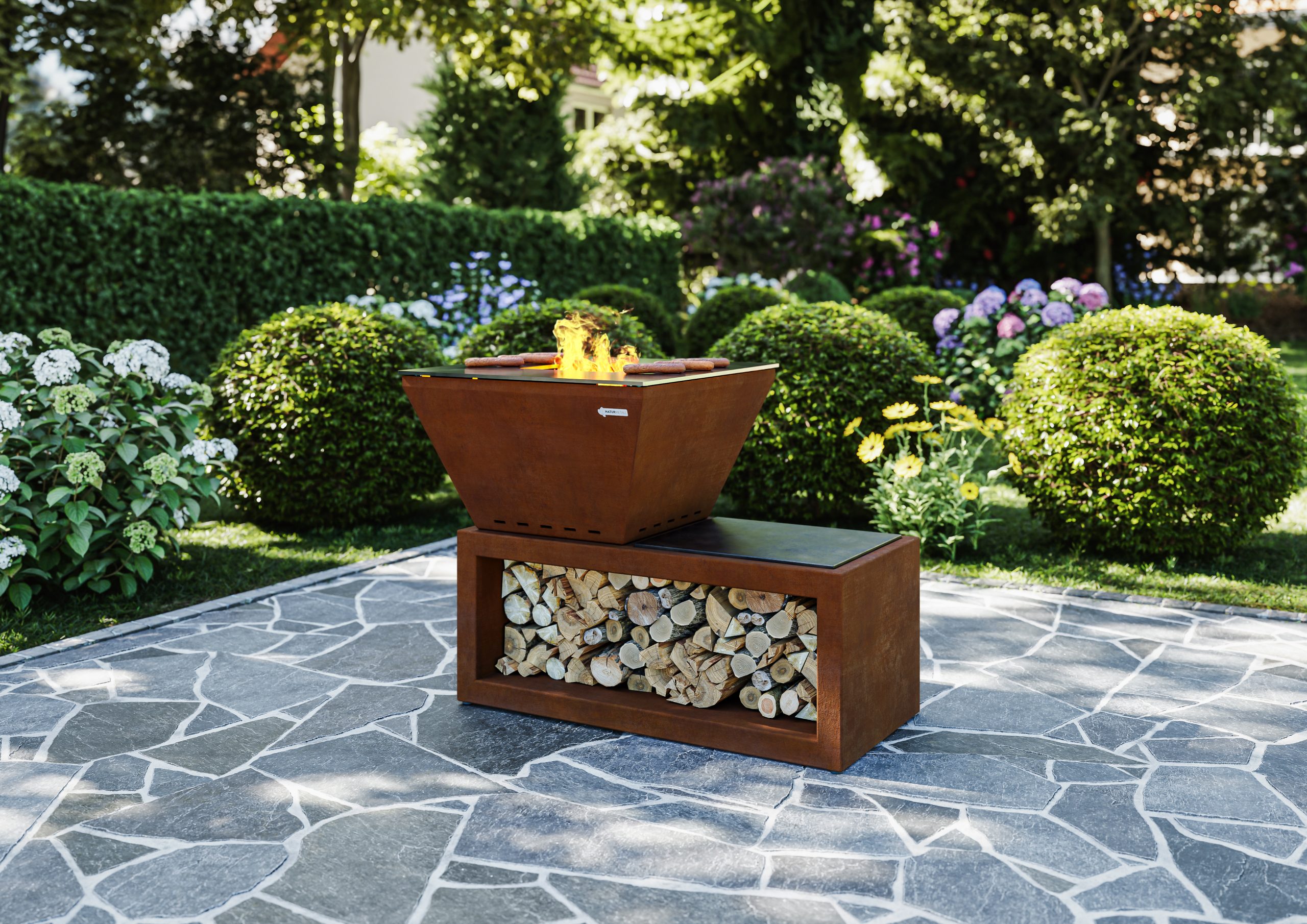 Garten_Terrasse_Grill_Kubus_V2_BEA_Mit_Grillgut-1-scaled-2.jpg MB-GRILL-KUBUS